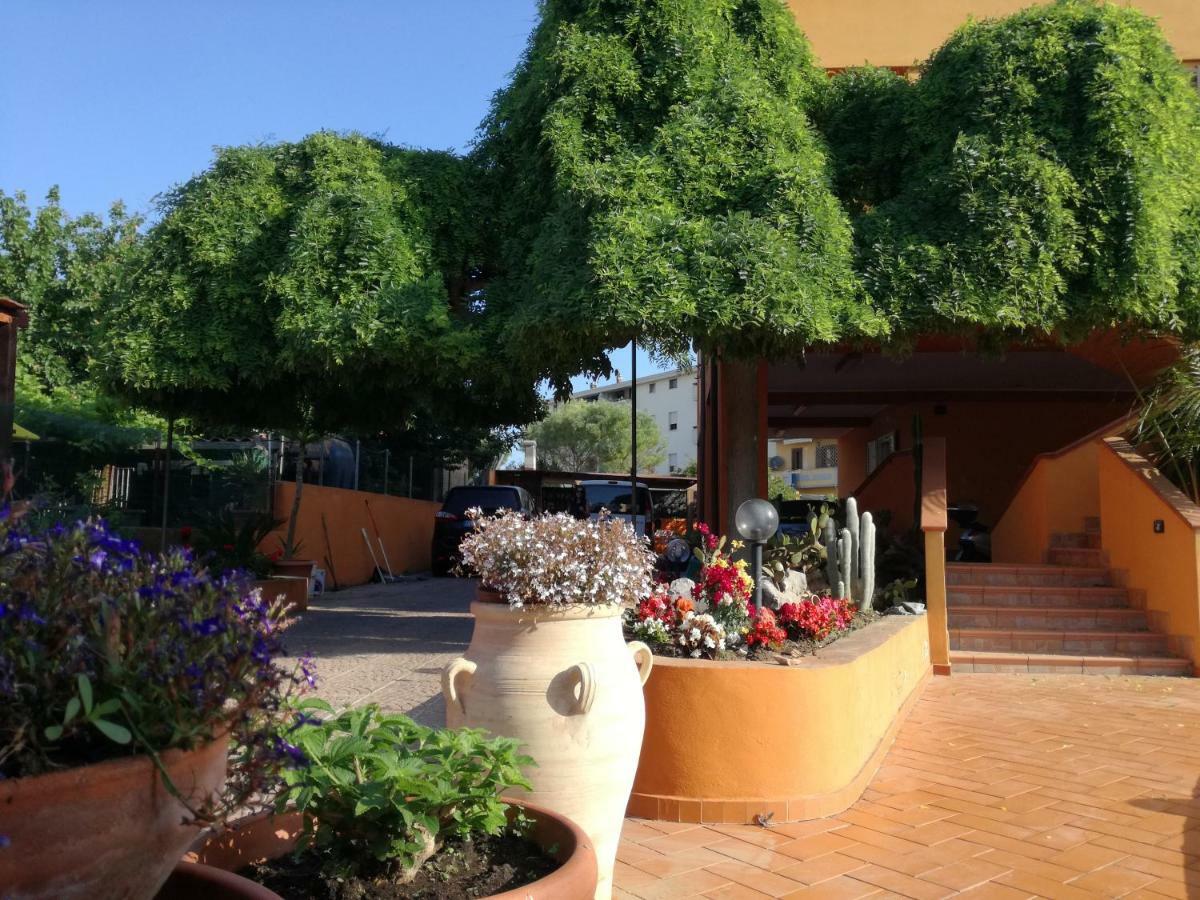 Casa Vacanze Villa Carmela Порто-Торрес Экстерьер фото